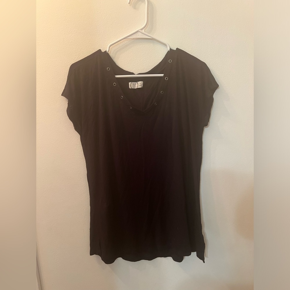 Cute black shirt
